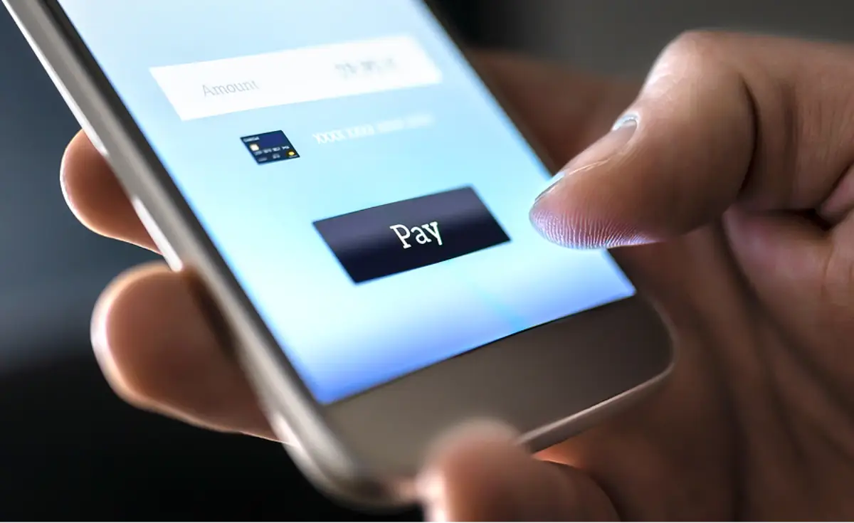 Online Rent Collection: Why Chandler, AZ Landlords Are Going Digital